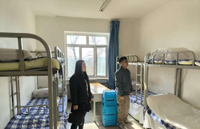 我院开展“学生公寓卫生纪律专项整治周”活动